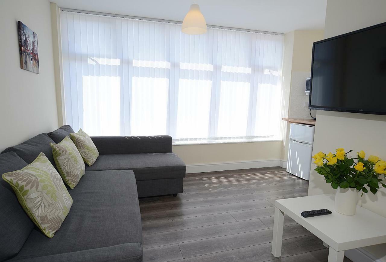 Twelve Apartments Blackpool Kültér fotó